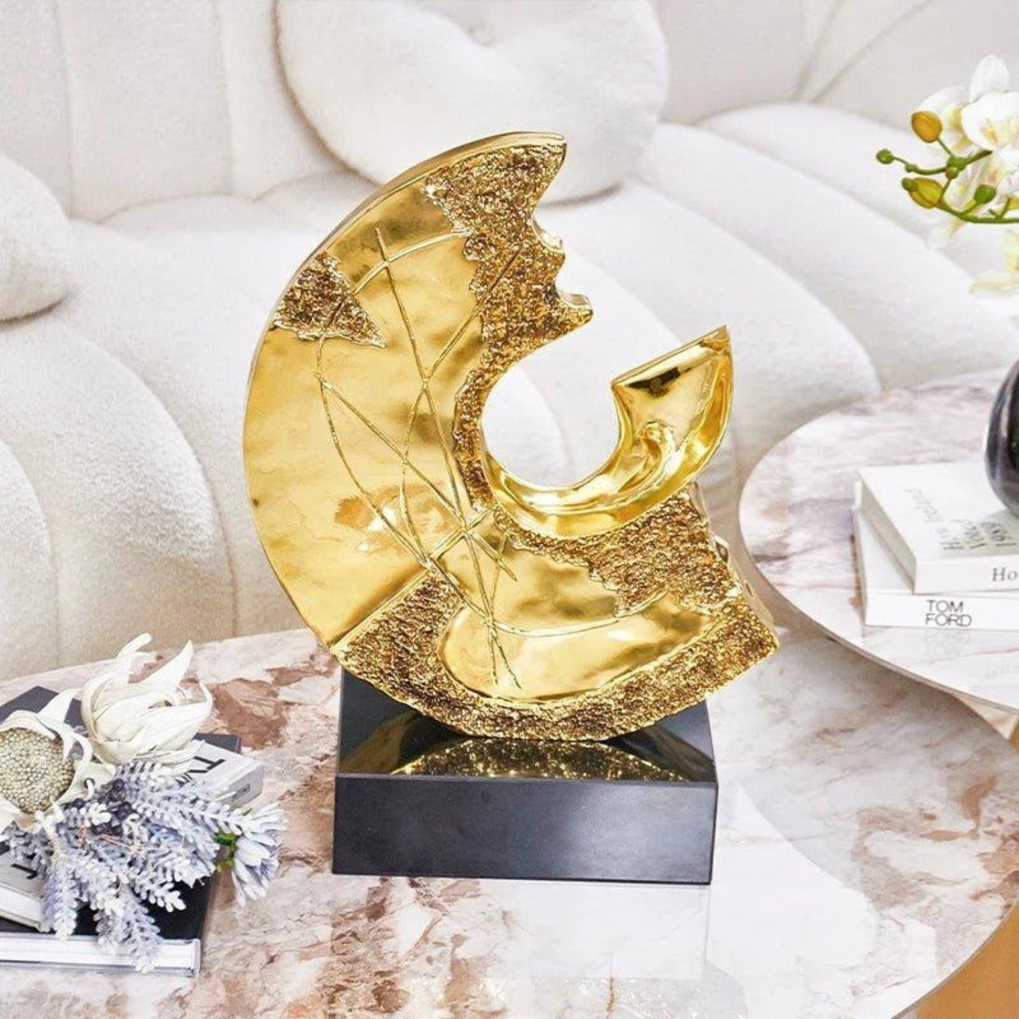 Luxus Goldene Harz Figur mit Marmorfuß