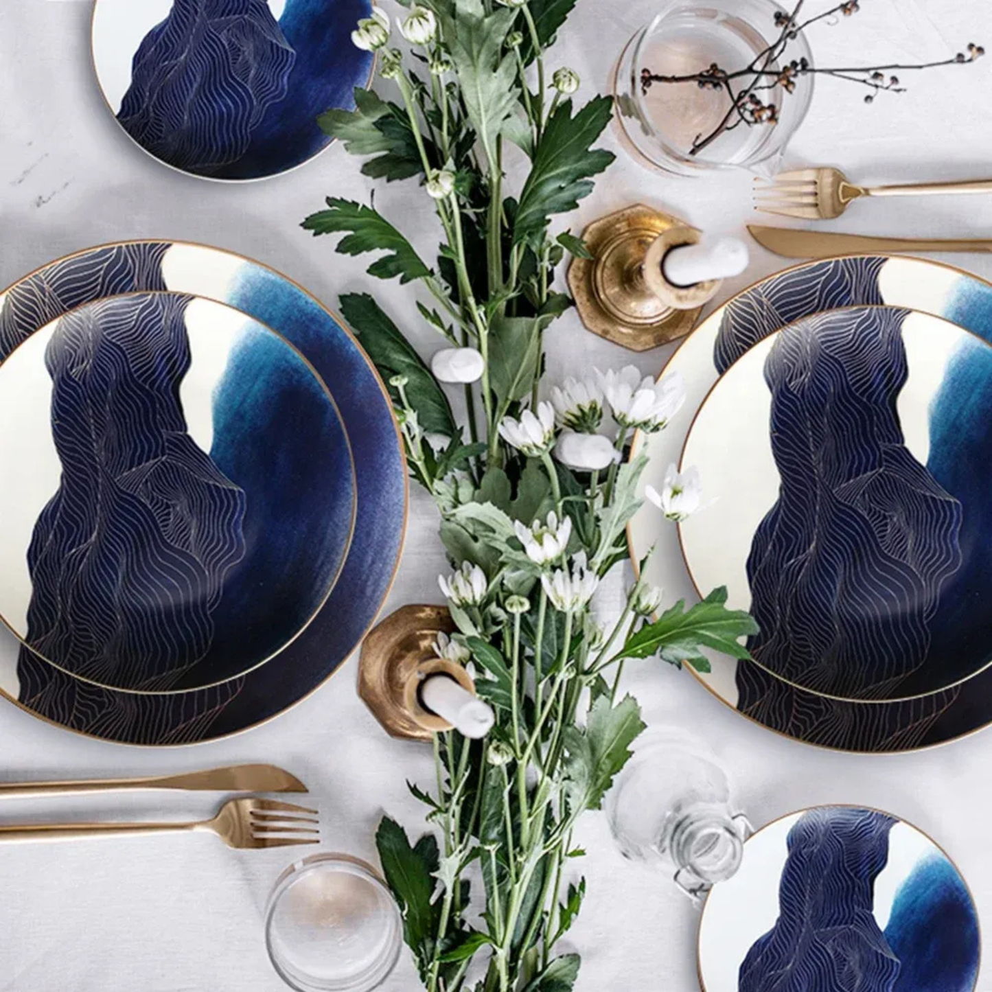 Luxuriöses Blau-Marmor Bone China Geschirrset mit Goldrand