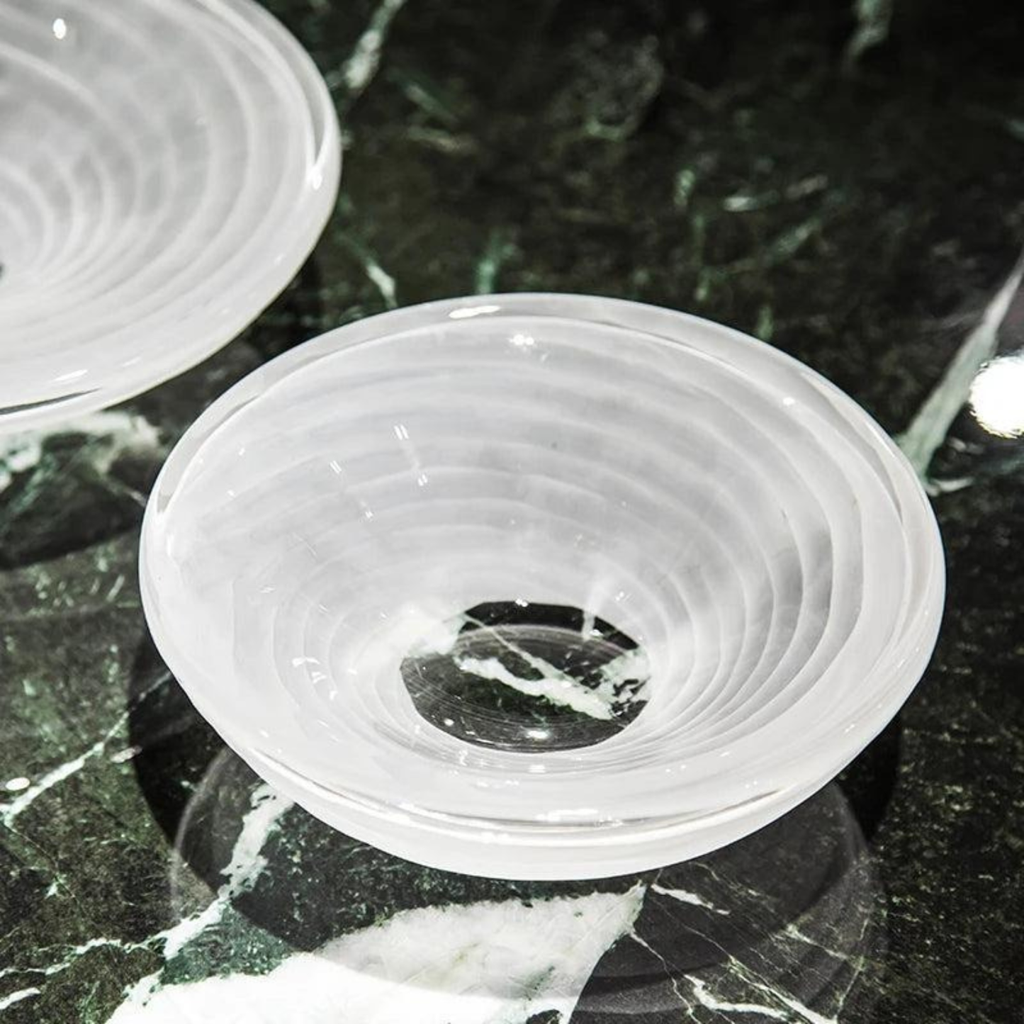 2er Kristall-Obstteller – Dekoratives Glas mit Frostmuster
