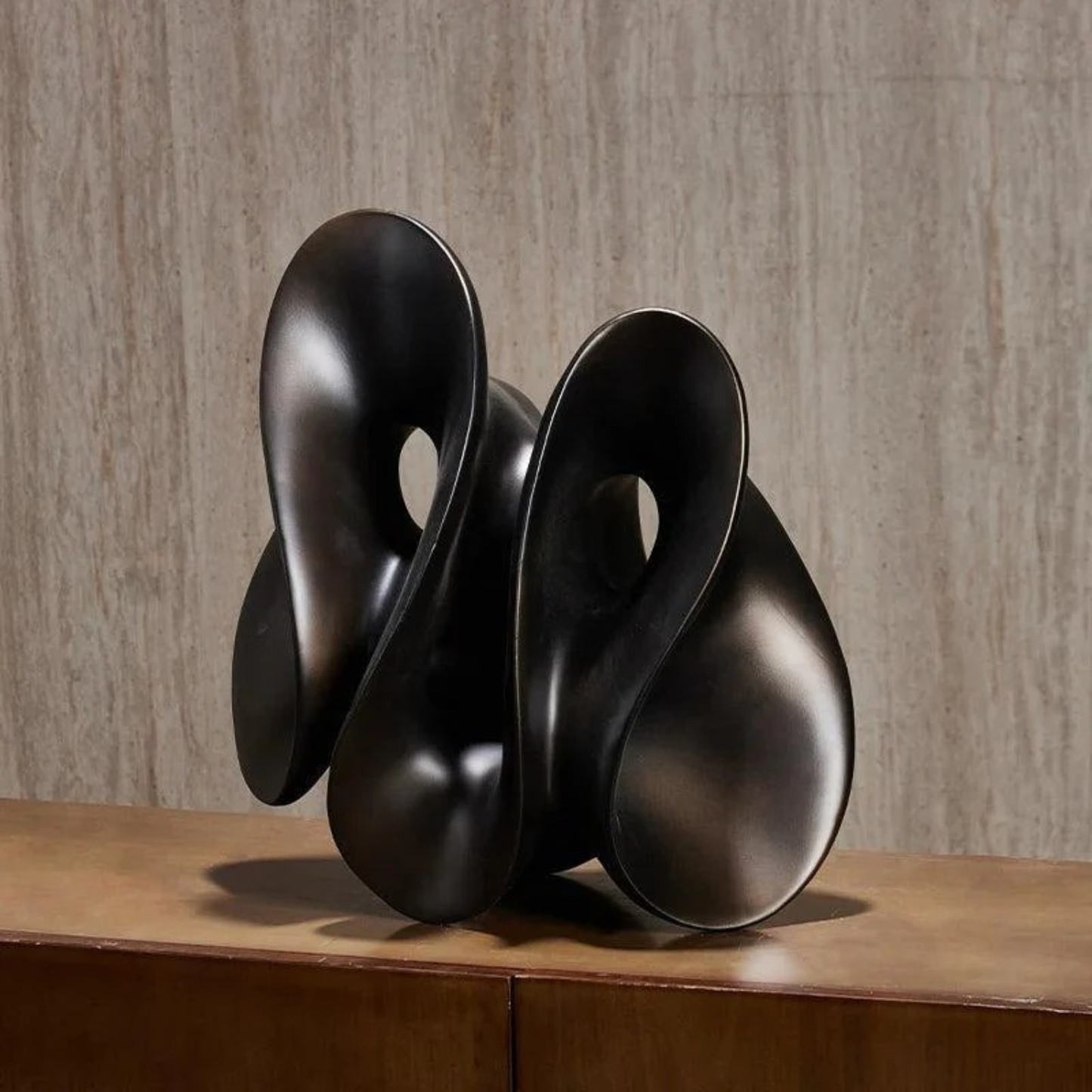Exklusive Abstrakte Luxus-Skulptur – Handgefertigtes aus Resin