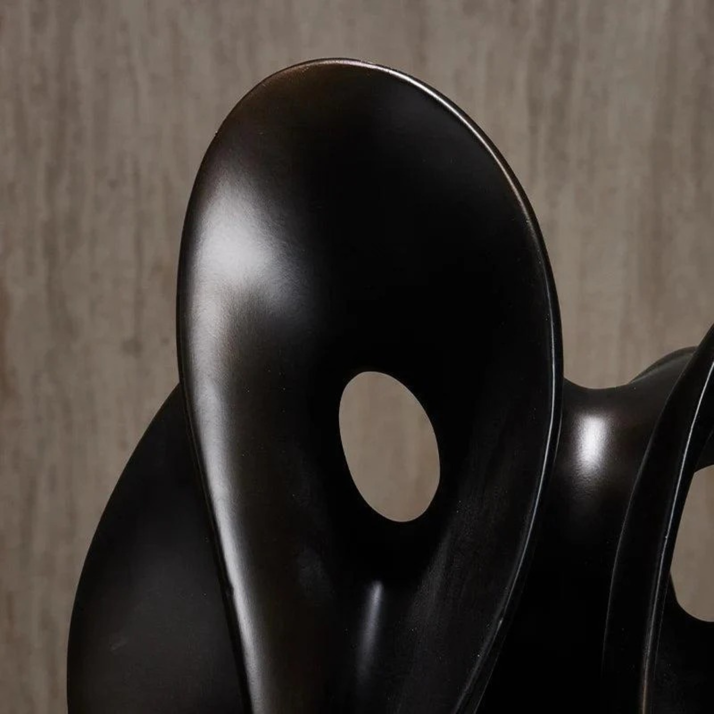 Exklusive Abstrakte Luxus-Skulptur – Handgefertigtes aus Resin