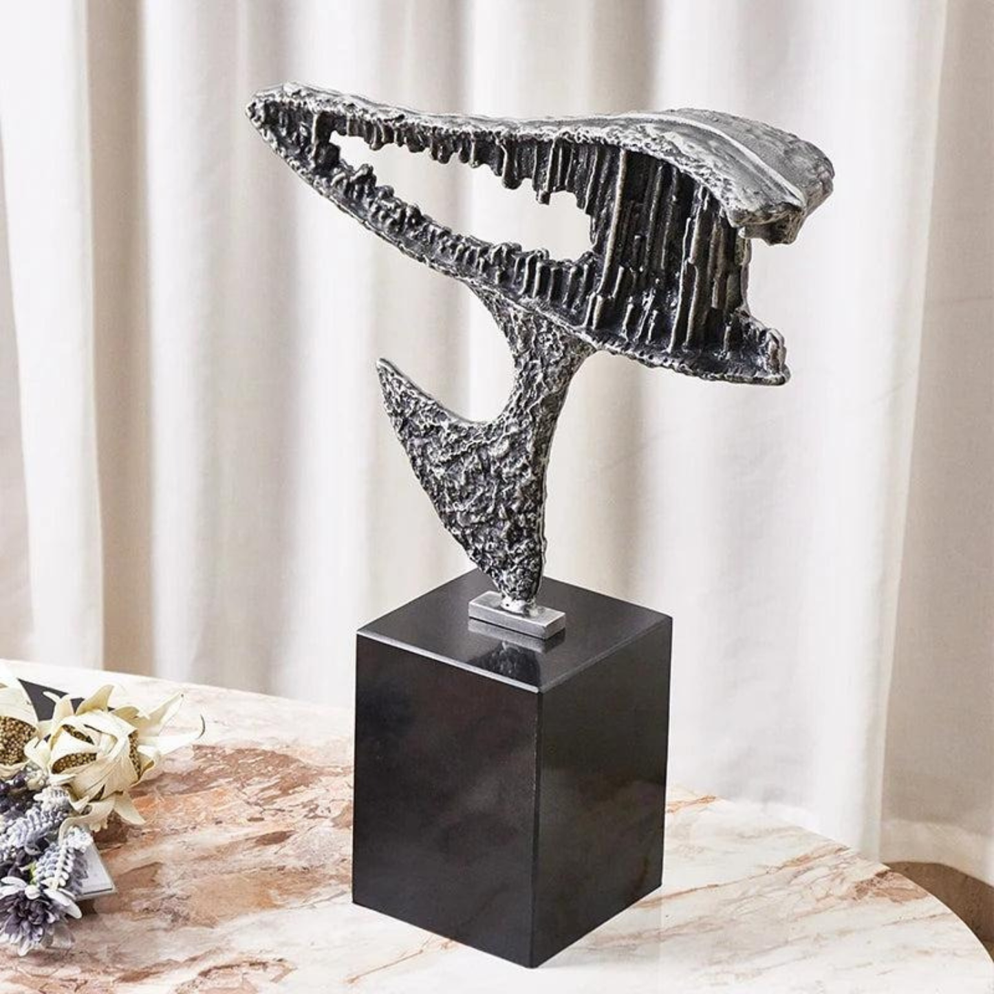Luxuriöse Antik-Silber Skulptur – Handgefertigte Resin