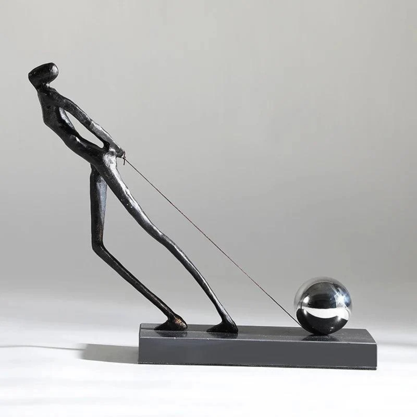 Handgefertigte Dunkelbronze-Metallskulptur