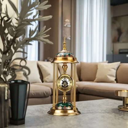 Retro Goldene Tischuhr im Amerikanischen Stil