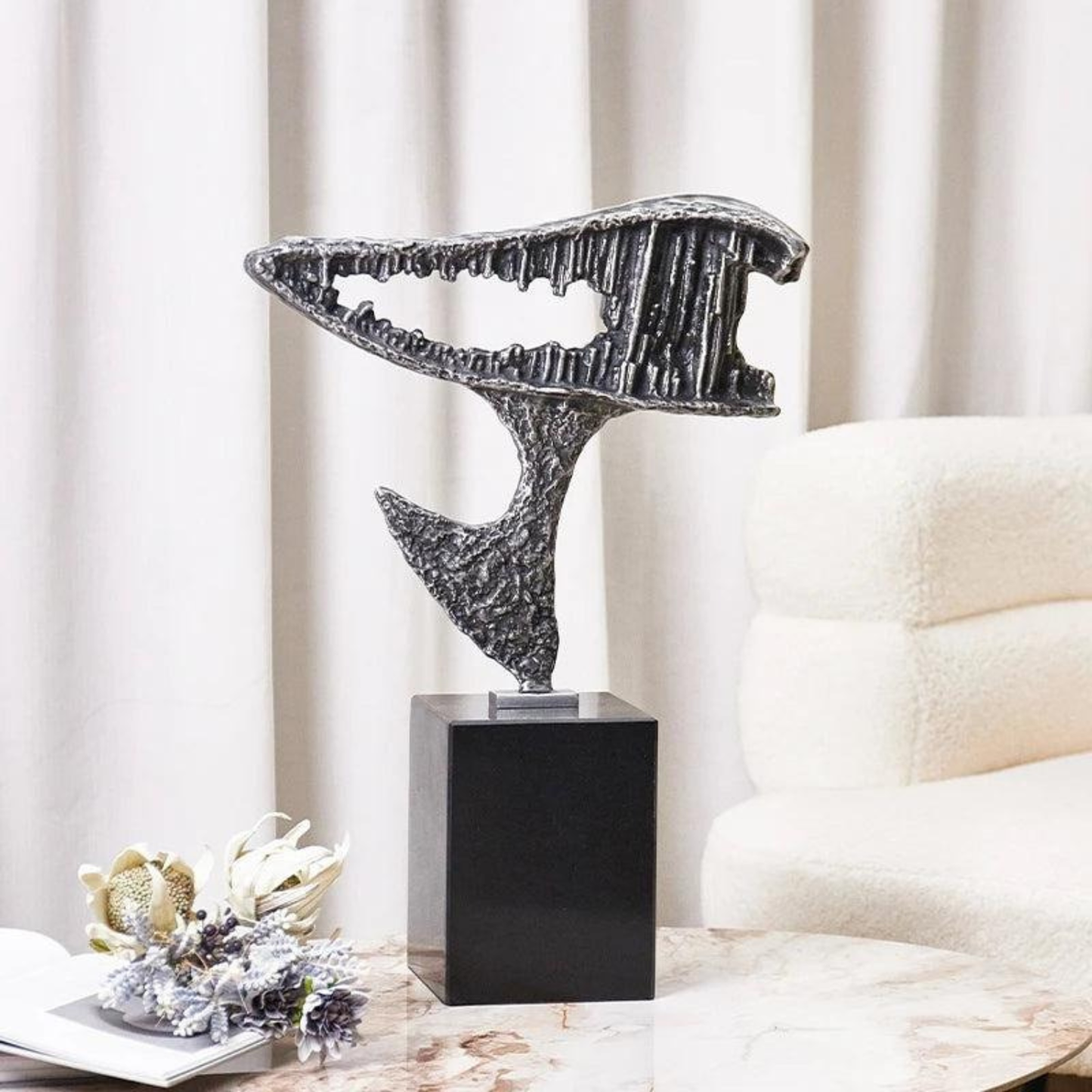 Luxuriöse Antik-Silber Skulptur – Handgefertigte Resin