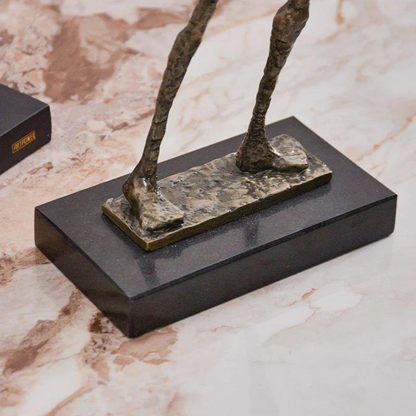 Vintage Bläser-Skulptur – Handgefertigte Metallfigur