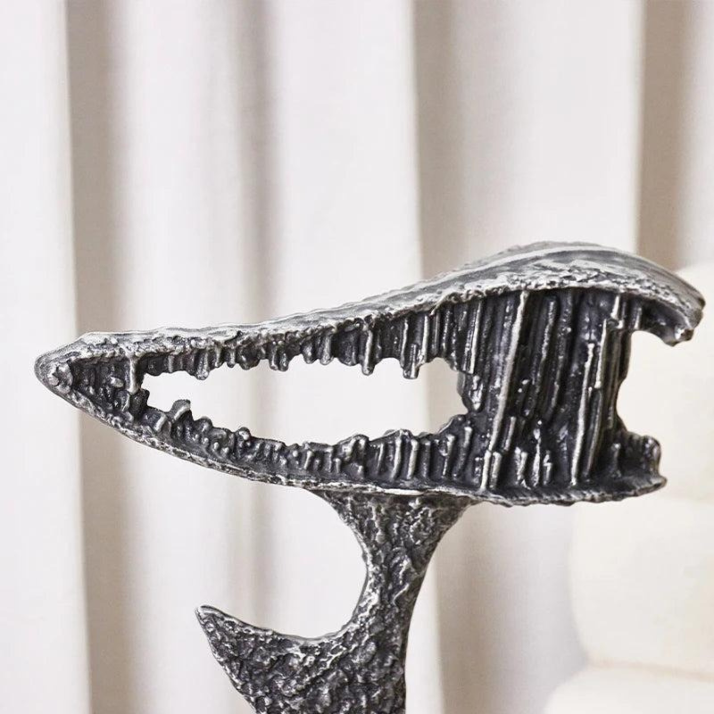 Luxuriöse Antik-Silber Skulptur – Handgefertigte Resin